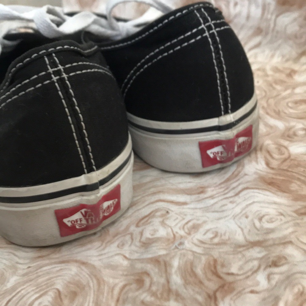 Vans Authentic Unisex shoes - Picture 2 of 7